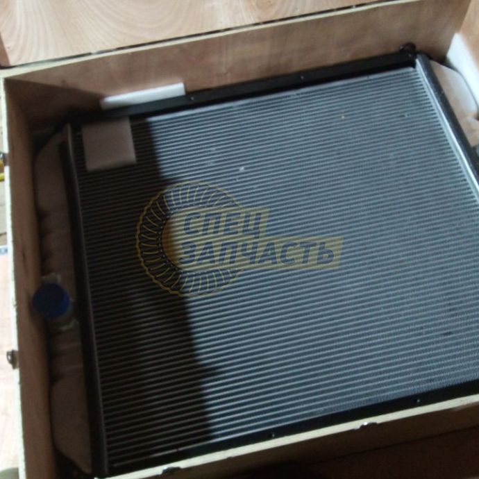 Радиатор охлаждения двигателя Volvo EC140B